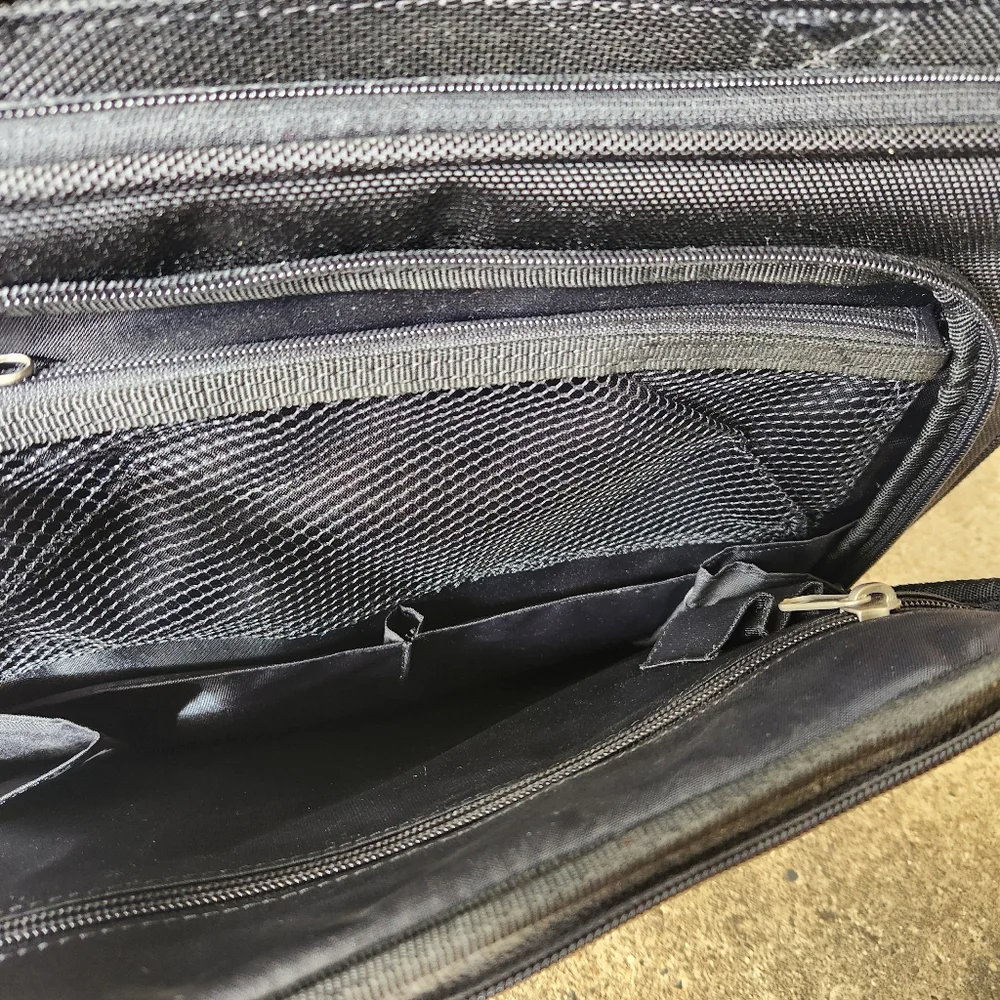 HP Invent Black Laptop Multi Pocket Briefcase Bag Work Office EUC